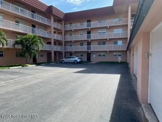 $3,000 | 5 Sunflower Street, Unit 6, Cocoa Beach, FL 32931