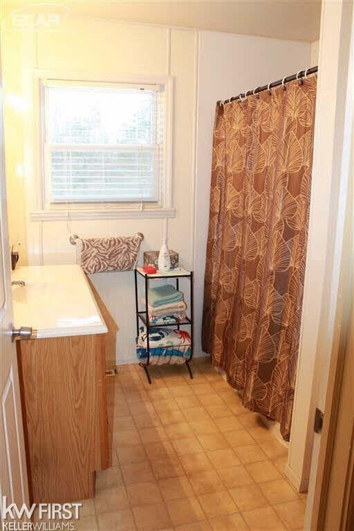 13555 Tuscola Road Clio, MI 48420 - Photo 17 of 22 21401034-16.JPG