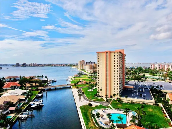 $189,000 | 4900 Brittany Drive South, Unit 808, St. Petersburg, FL 33715