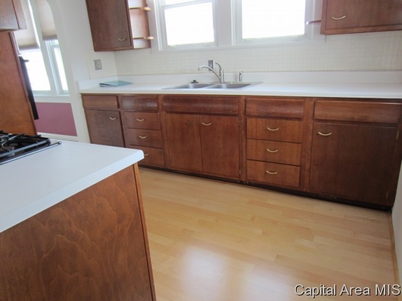 2000 South Pasfield Street Springfield, IL 62704 - Photo 5 of 9