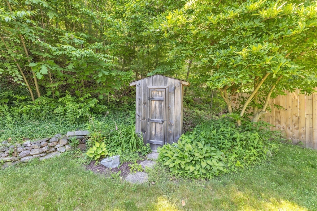 17 West Ware Road Palmer, MA 01069 - Photo 38 of 42 Gallery Image 38