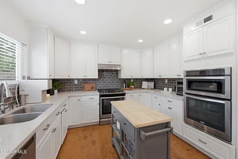 $1,540,000 | 5377 Evanwood Avenue, Oak Park, CA 91377