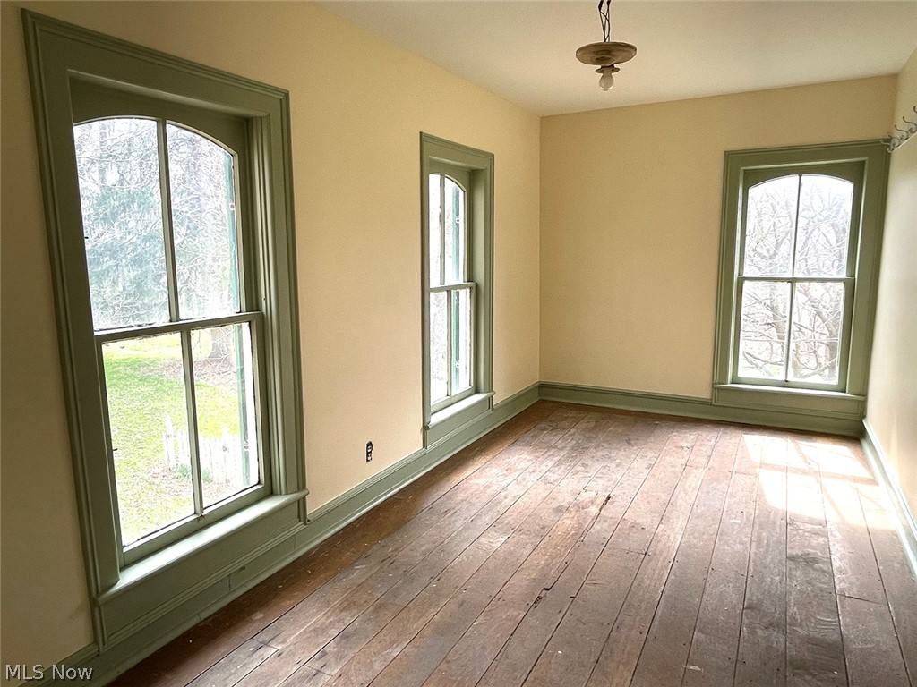 2041 Lemon Road Northwest Malvern, OH 44644 - Photo 11 of 15 Gallery Image 11