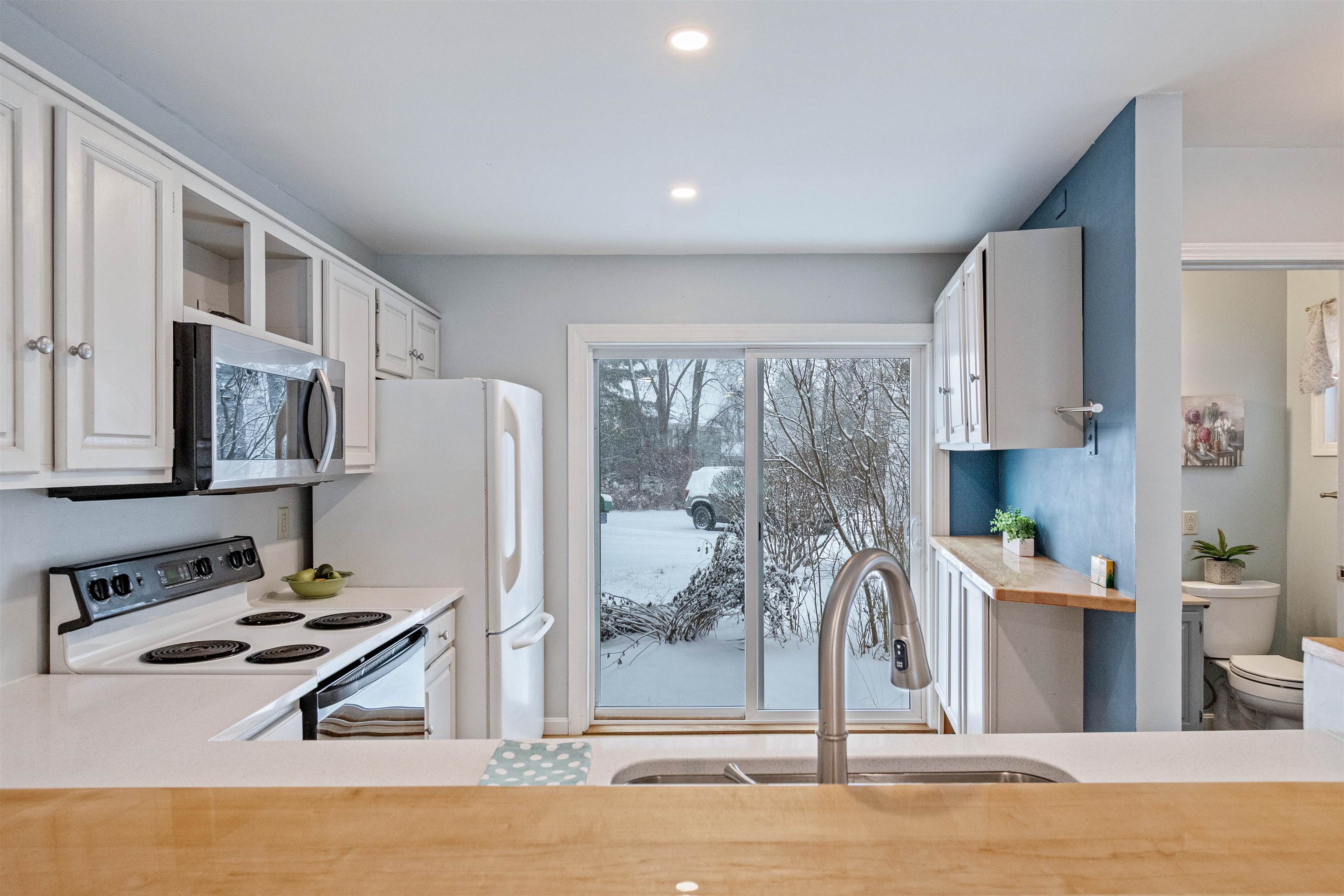 71 Ti Lane Shelburne, VT 05482 - Photo 12 of 32