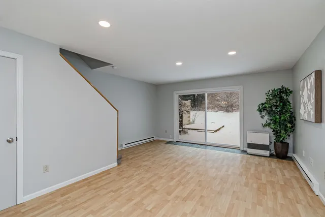 $325,000 | 71 Ti Lane, Shelburne, VT 05482