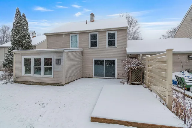 $325,000 | 71 Ti Lane, Shelburne, VT 05482