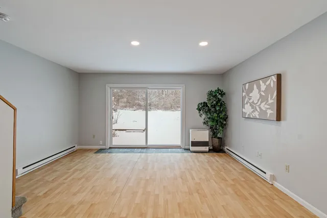 $325,000 | 71 Ti Lane, Shelburne, VT 05482