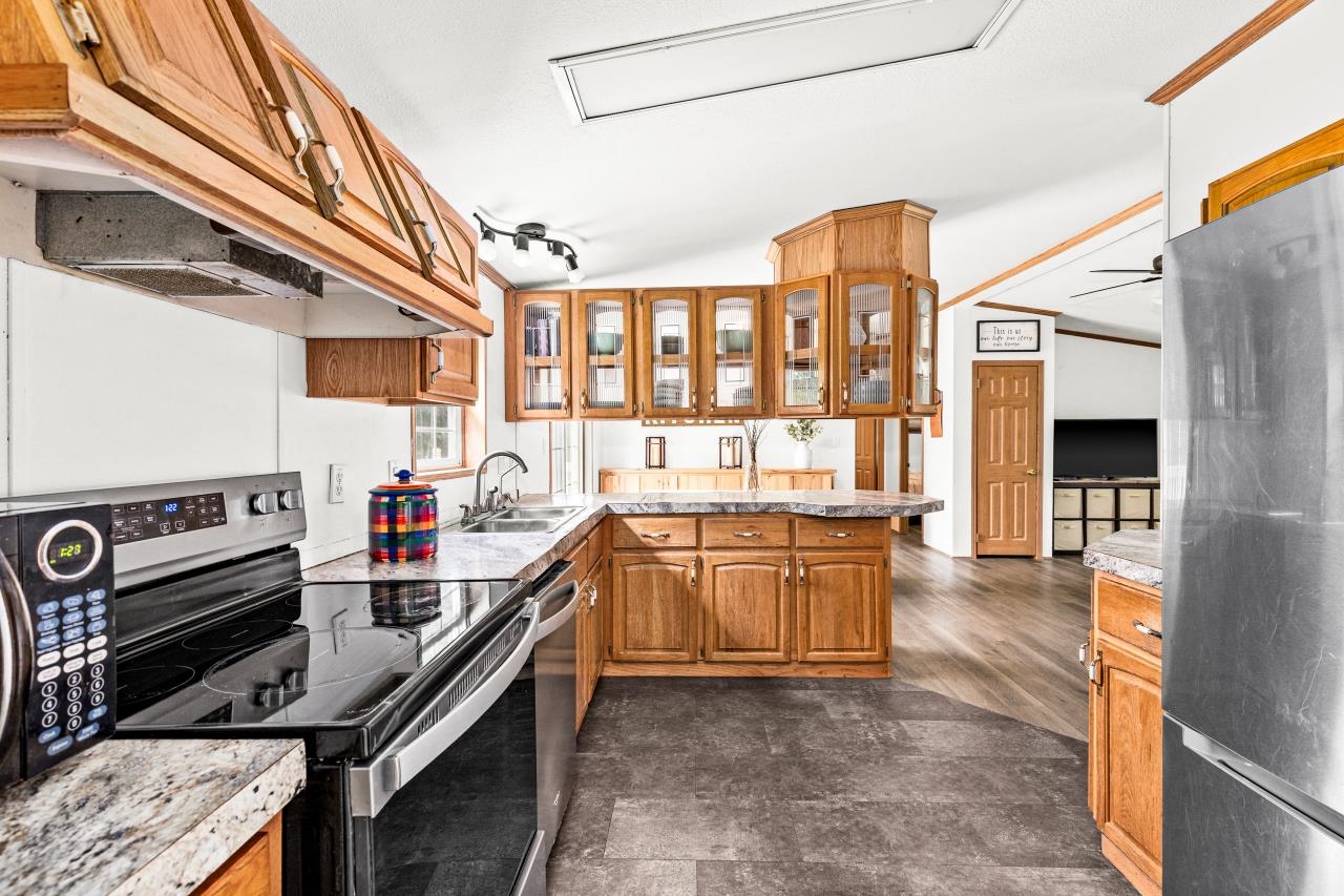 7679 Bear Trap Junction Road Saginaw, MN 55779 - Photo 11 of 50 Gallery Image 11