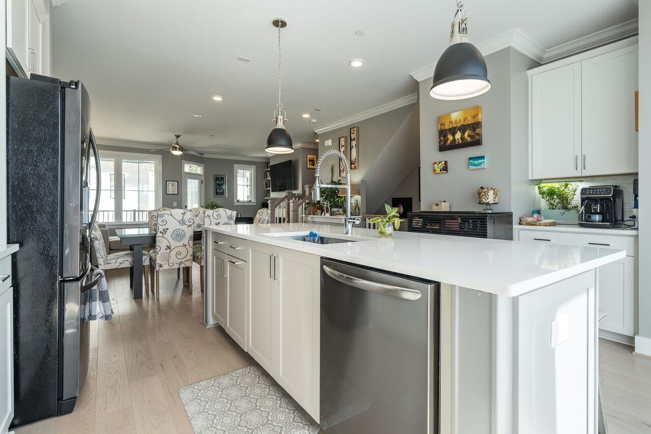 1501 Draper Vw Loop, Unit 104 Raleigh, NC 27608 - Photo 17 of 29 Photo 17