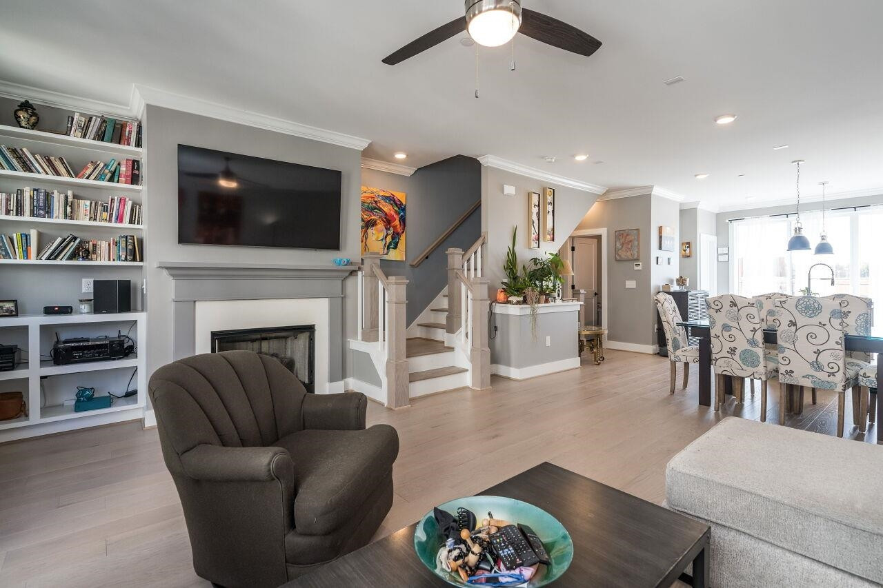 1501 Draper Vw Loop, Unit 104 Raleigh, NC 27608 - Photo 10 of 29 Photo 10