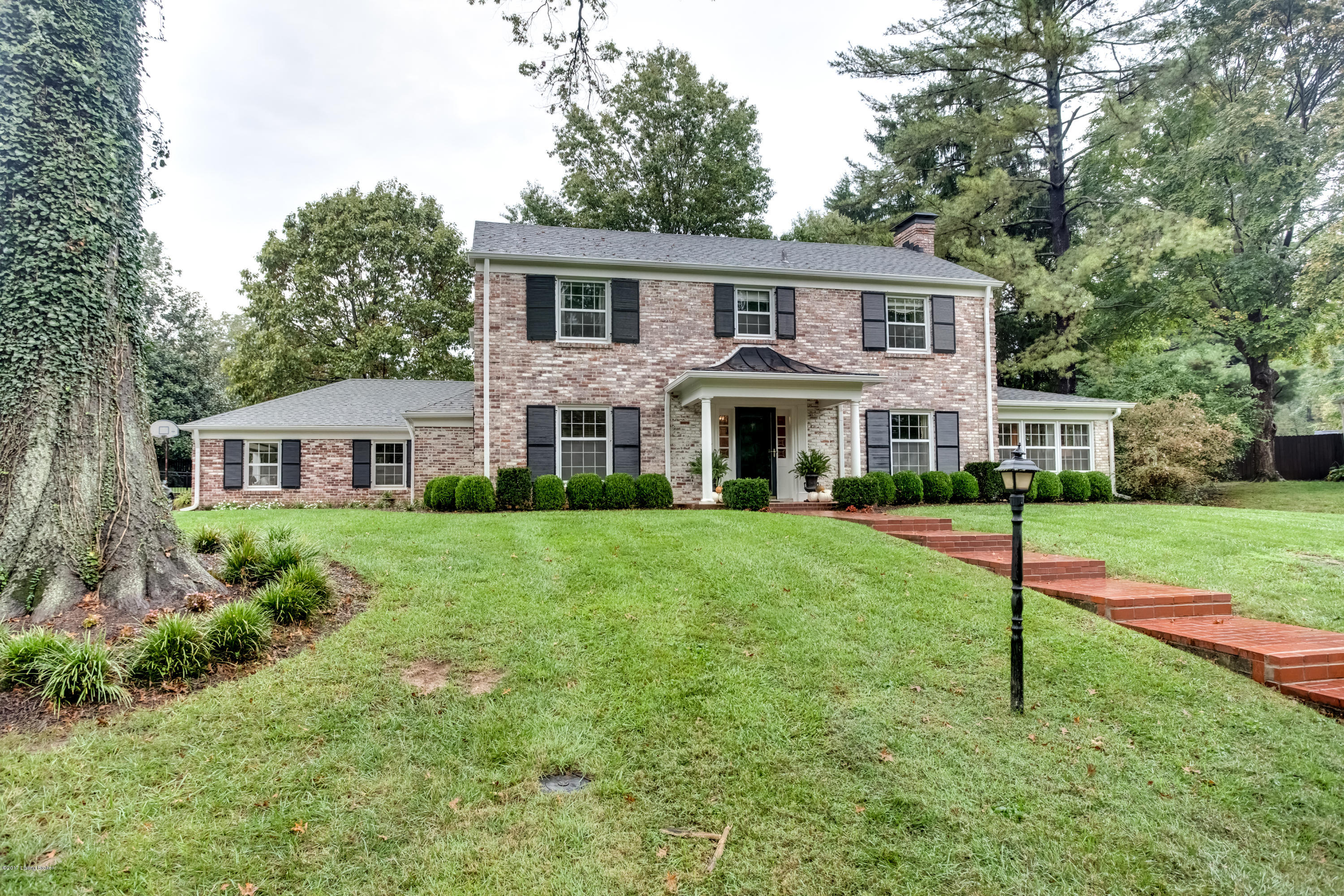 507 Brandon Road Louisville, KY 40207 - Photo 1 of 36 _MG_7611a