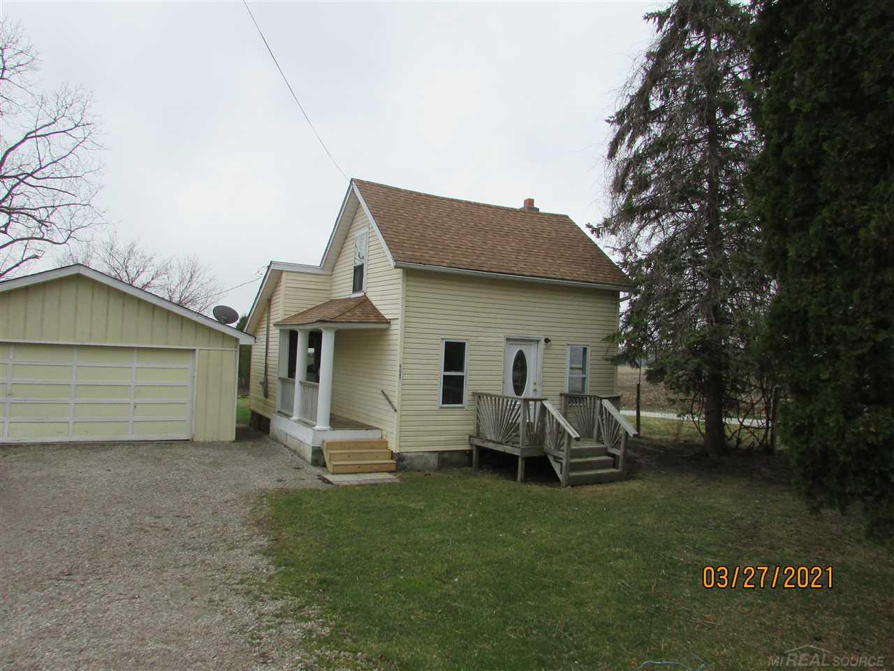 6047 Jeddo Road Jeddo, MI 48032 - Photo 4 of 27 50037438-3.JPG