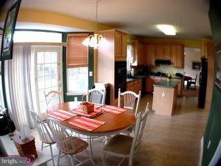 29 Wendover Road East Windsor, NJ 08520 - Photo 4 of 6