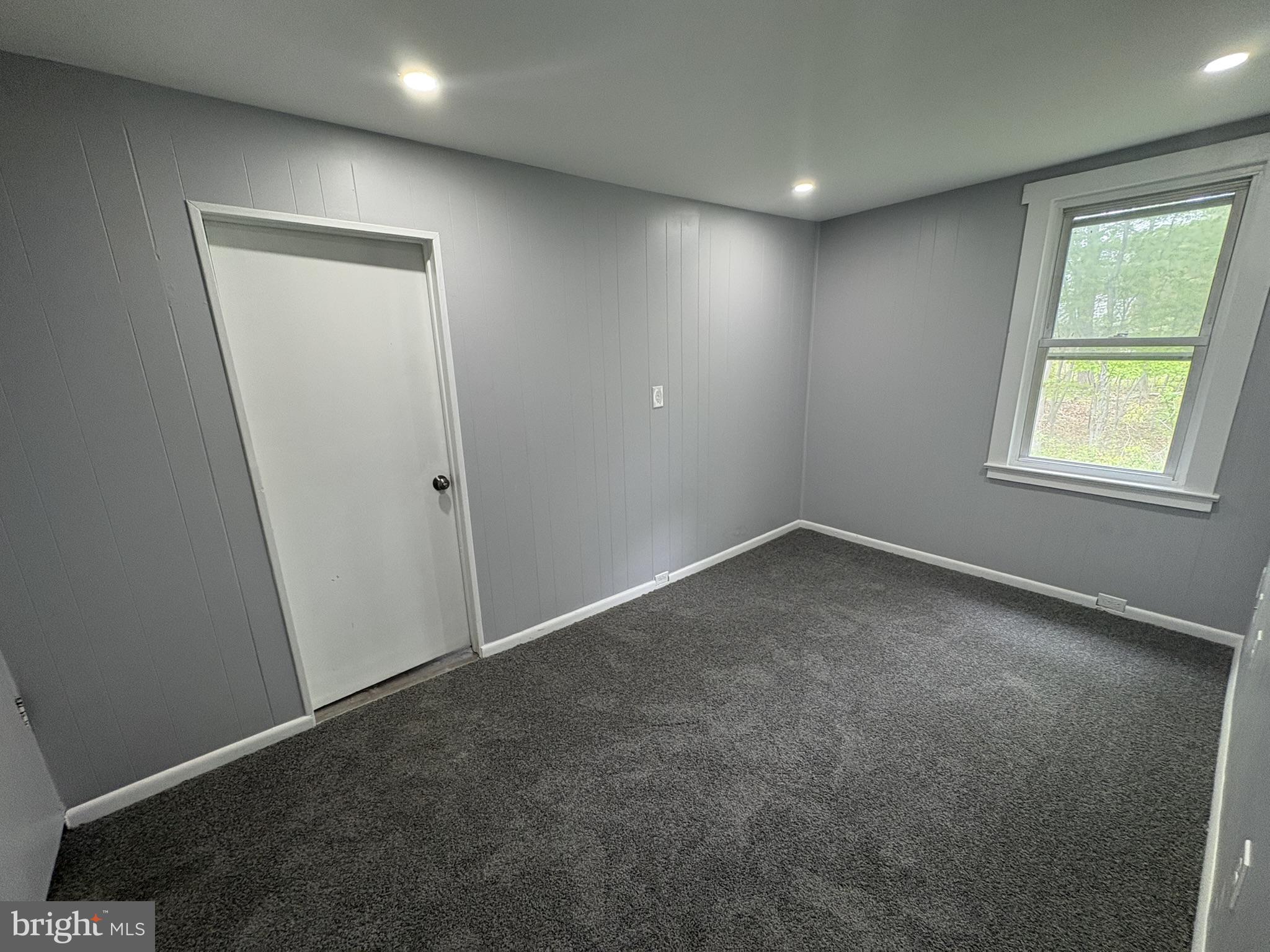 3541 Mount Road Aston, PA 19014 - Photo 10 of 14 Bright and airy blank canvas room.