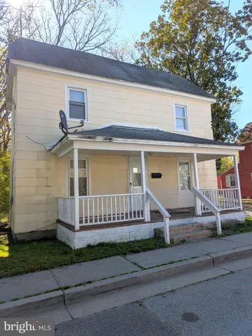 $1,300 | 405 Poplar Street, Salisbury, MD 21804