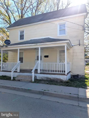 $1,300 | 405 Poplar Street, Salisbury, MD 21804