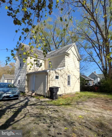 $1,300 | 405 Poplar Street, Salisbury, MD 21804