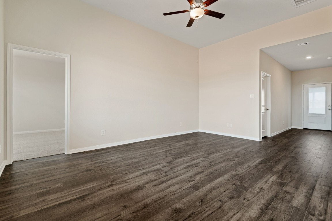 349 Fastboy Lane Waller, TX 77484 - Photo 3 of 13