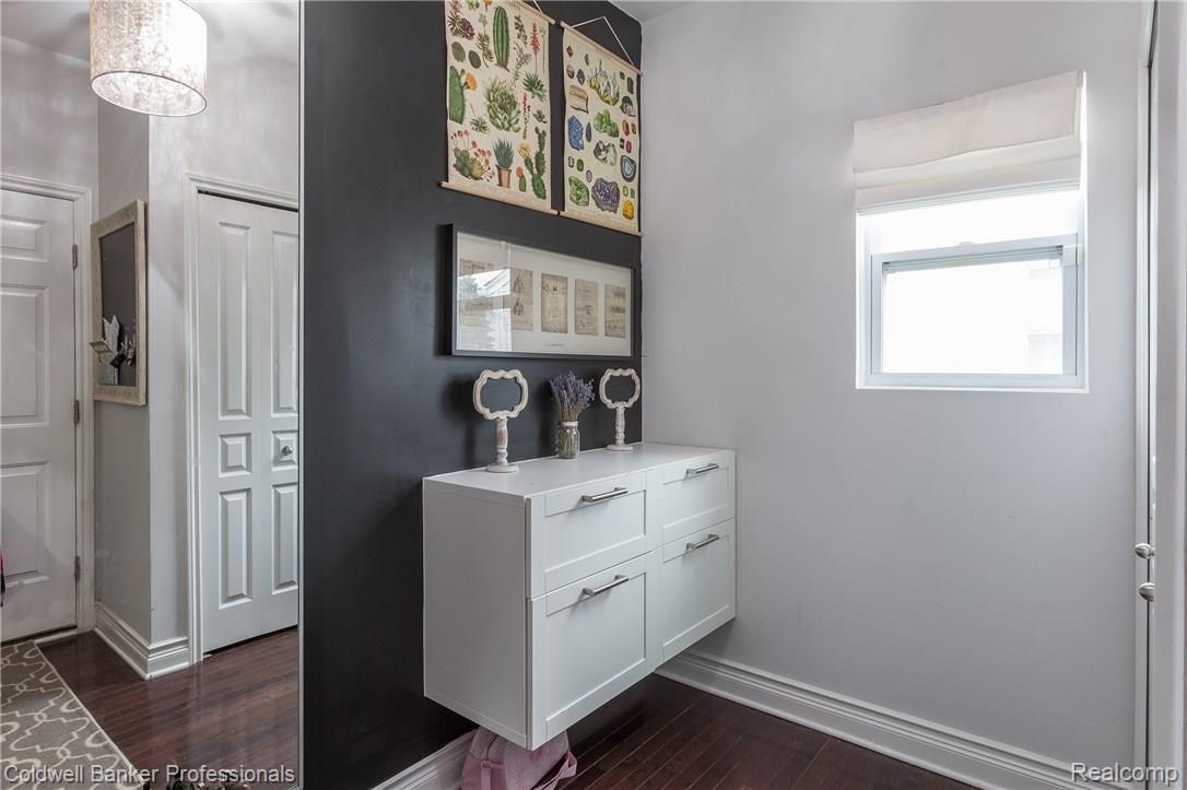 821 Miller Avenue Rochester, MI 48307 - Photo 22 of 43 Mud Room