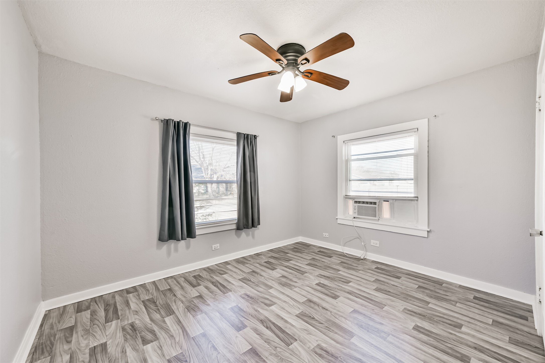 1021 Maple Street La Marque, TX 77568 - Photo 11 of 14