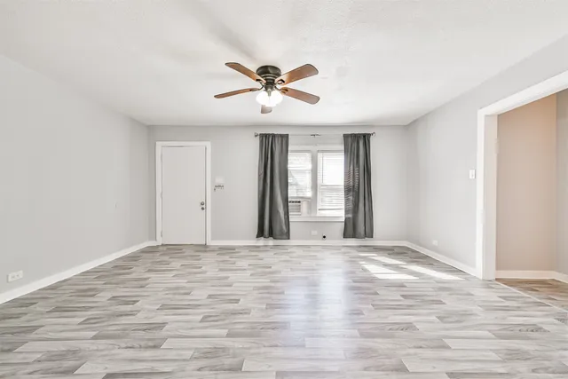 $1,300 | 1021 Maple Street, La Marque, TX 77568