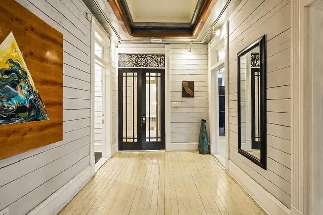 $2,395,000 | 1007 East 8th Street, Austin, TX 78702