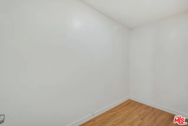 $1,100,000 | 4325 West 58th Place, Los Angeles, CA 90043