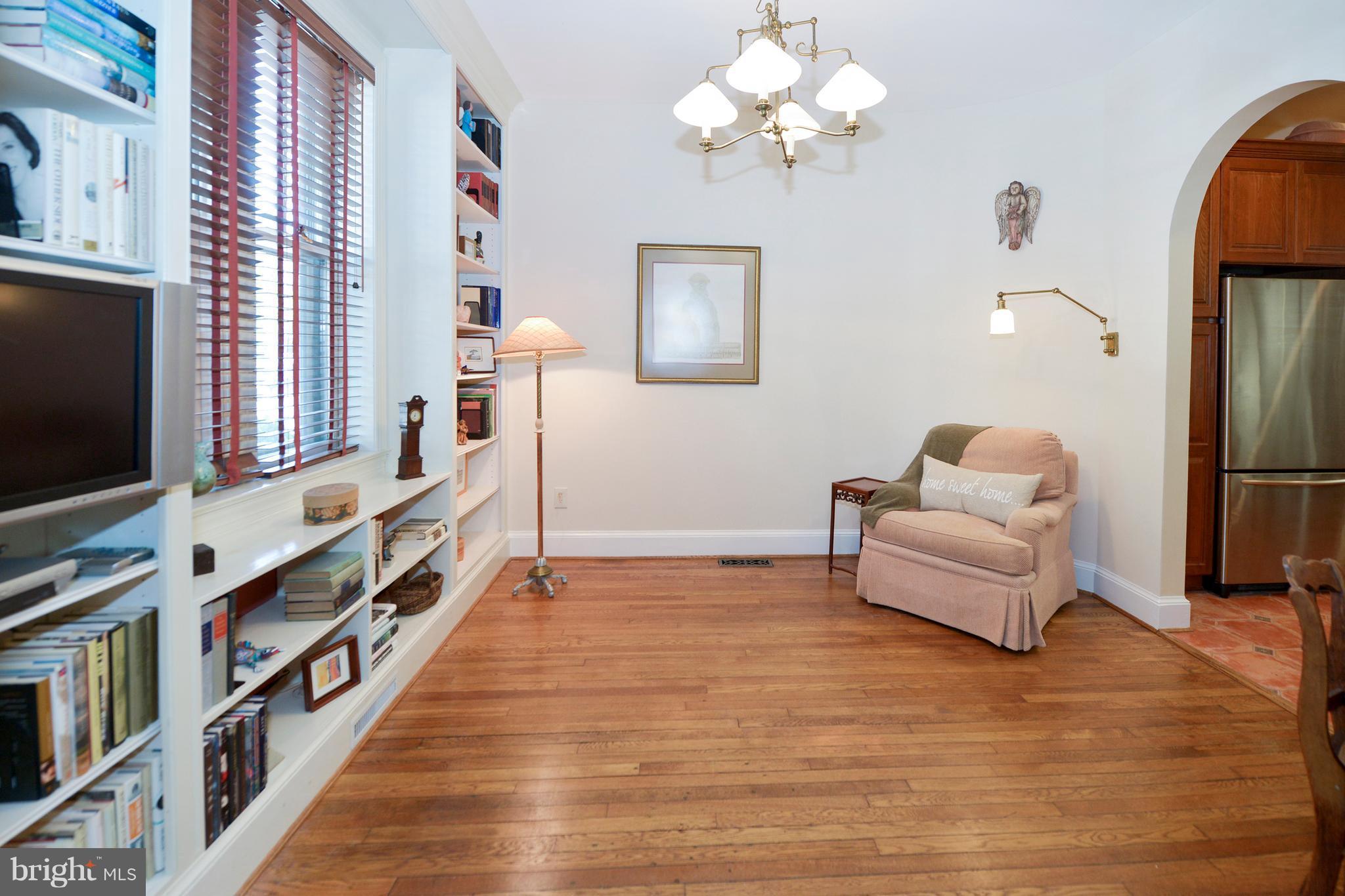 412 7th Street Southeast Washington, DC 20003 - Photo 4 of 30 Parlor/Library