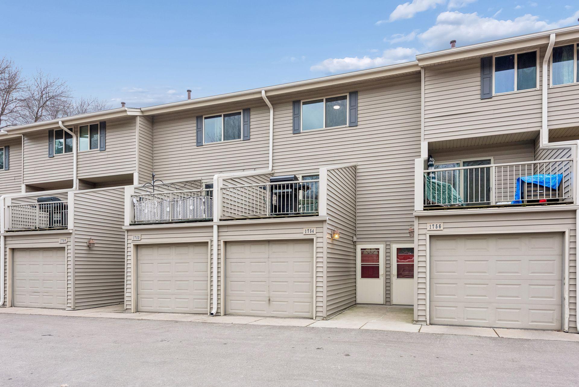 1754 Meadowlark Road, Unit 41754 Eagan, MN 55122 - Photo 3 of 37