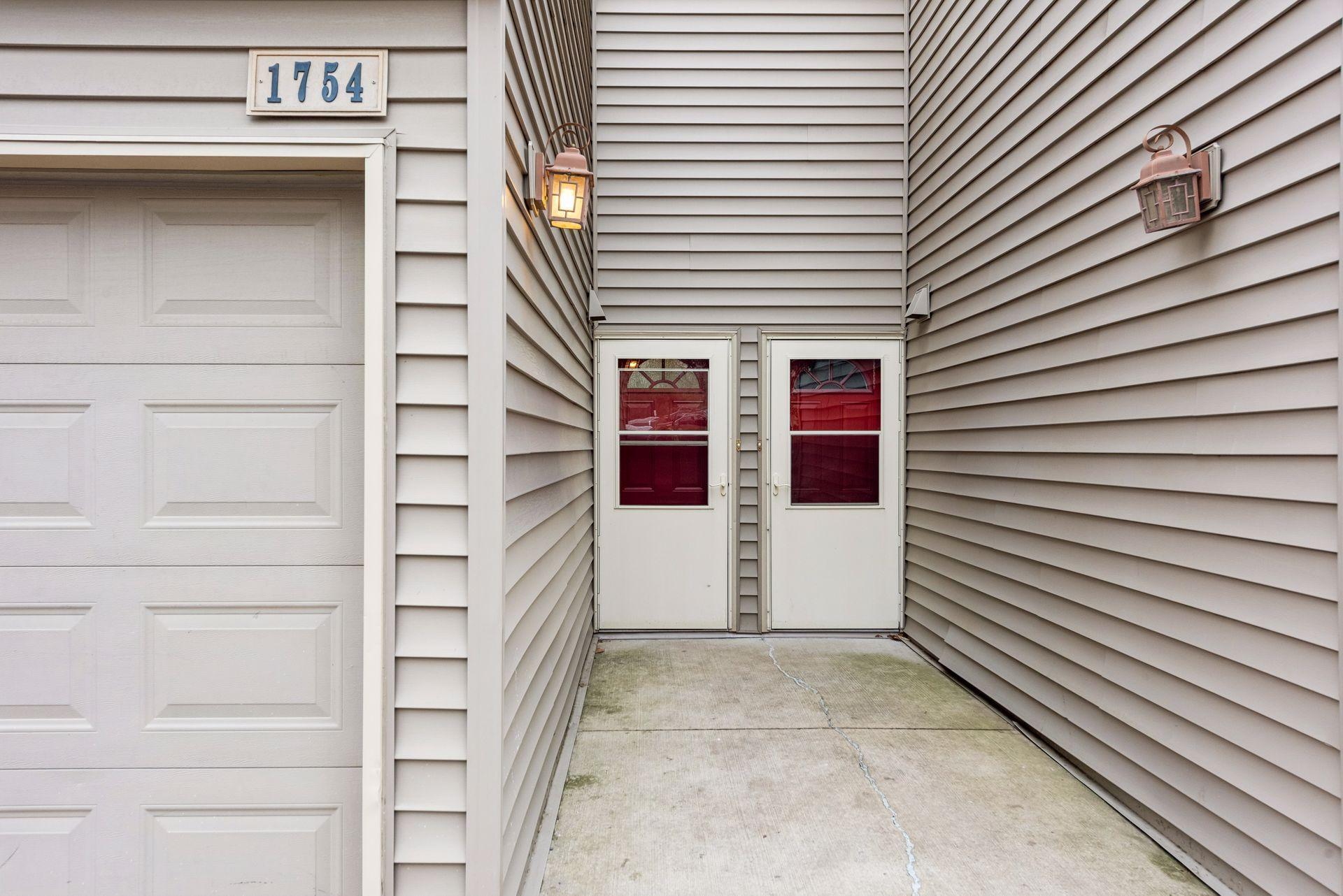 1754 Meadowlark Road, Unit 41754 Eagan, MN 55122 - Photo 4 of 37