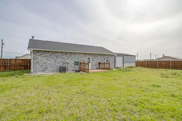 a view of backyard space