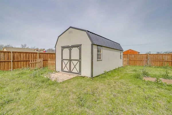 $245,000 | 604 South Aquilla Street, Itasca, TX 76055