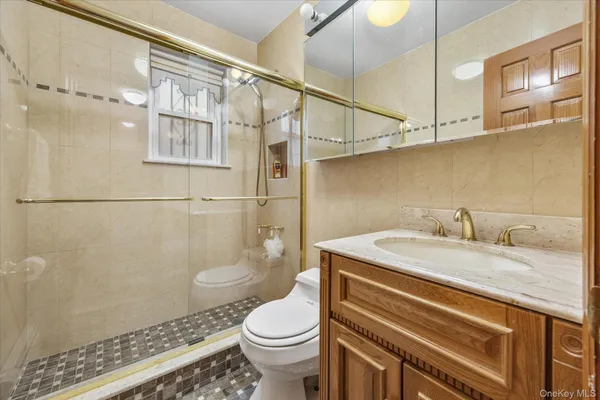 $2,099,000 | 25-04 42nd Street | Astoria