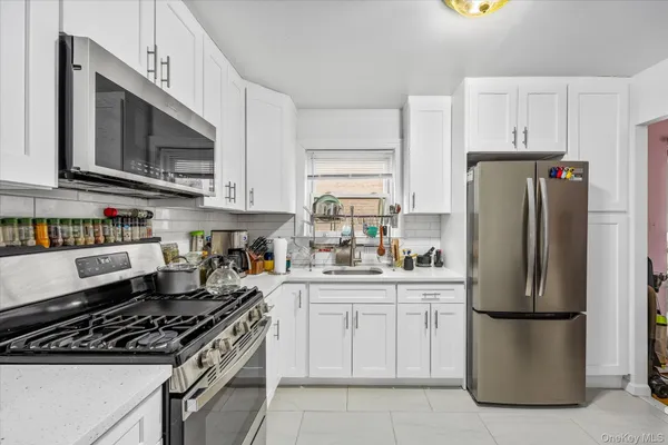 $2,099,000 | 25-04 42nd Street | Astoria