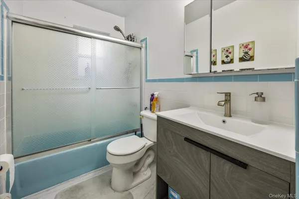 $2,099,000 | 25-04 42nd Street | Astoria