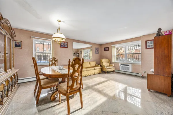$2,099,000 | 25-04 42nd Street | Astoria