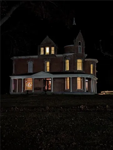 $600,000 | 433 West State Street, Troy, KS 66087