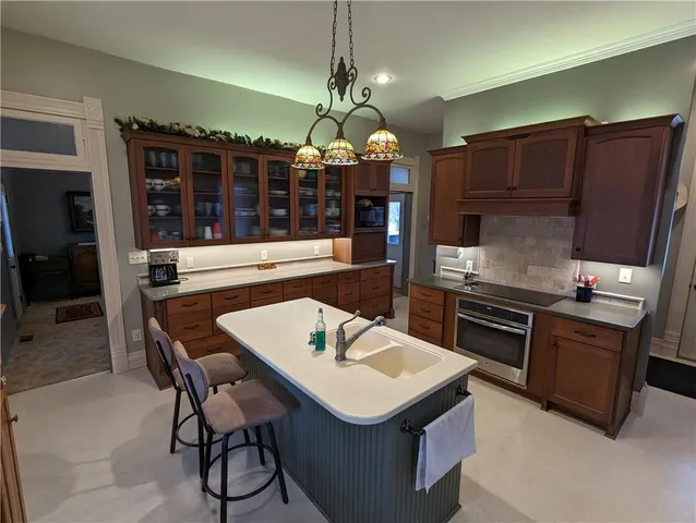 $600,000 | 433 West State Street, Troy, KS 66087