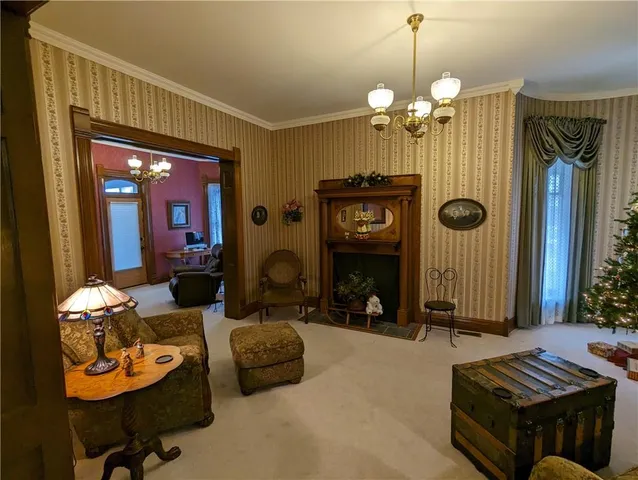 $600,000 | 433 West State Street, Troy, KS 66087