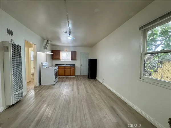 $1,595 | 12616 Lambert Road, Unit 5, Whittier, CA 90602
