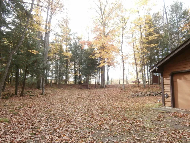 $159,500 | W16125 South Loop Drive, Armstrong Creek, WI 54103