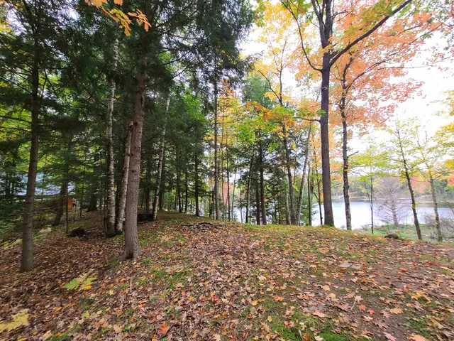 $159,500 | W16125 South Loop Drive, Armstrong Creek, WI 54103