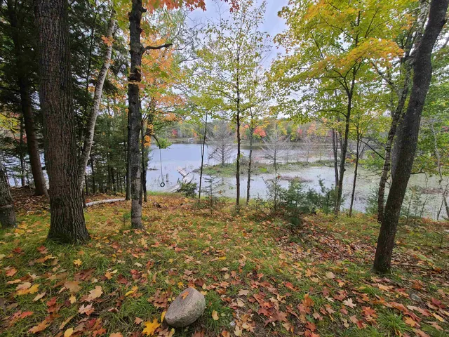 $159,500 | W16125 South Loop Drive, Armstrong Creek, WI 54103