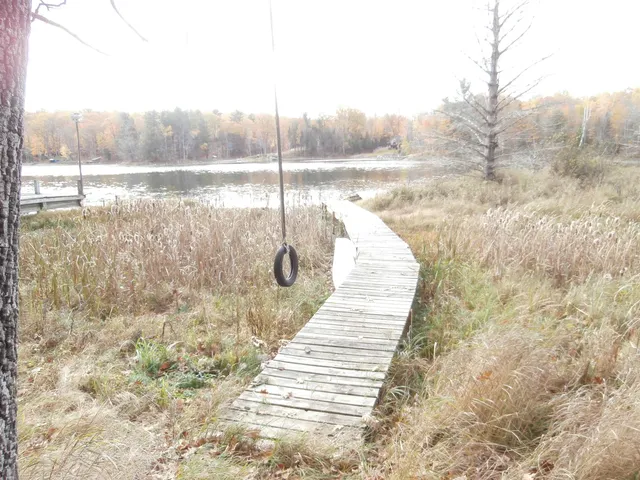 $159,500 | W16125 South Loop Drive, Armstrong Creek, WI 54103