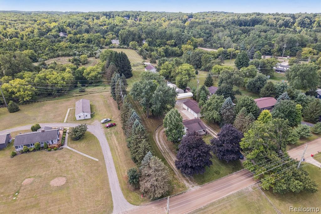 1202 Garden Road Milford, MI 48381 - Photo 46 of 54 Gallery Image 46