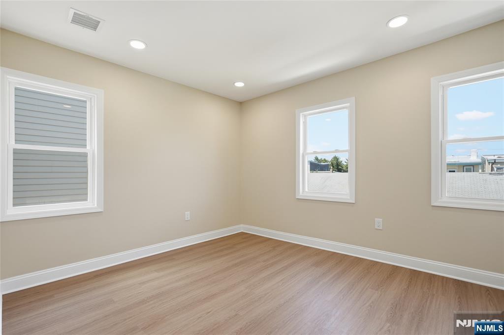 30 Edison Street Bloomfield, NJ 07003 - Photo 24 of 44