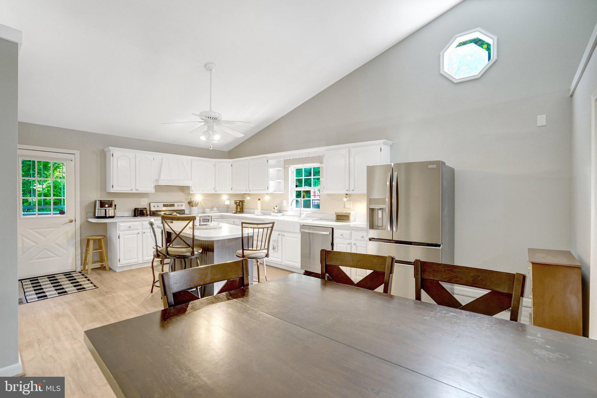 9205 Piscataway Road Clinton, MD 20735 - Photo 7 of 20
