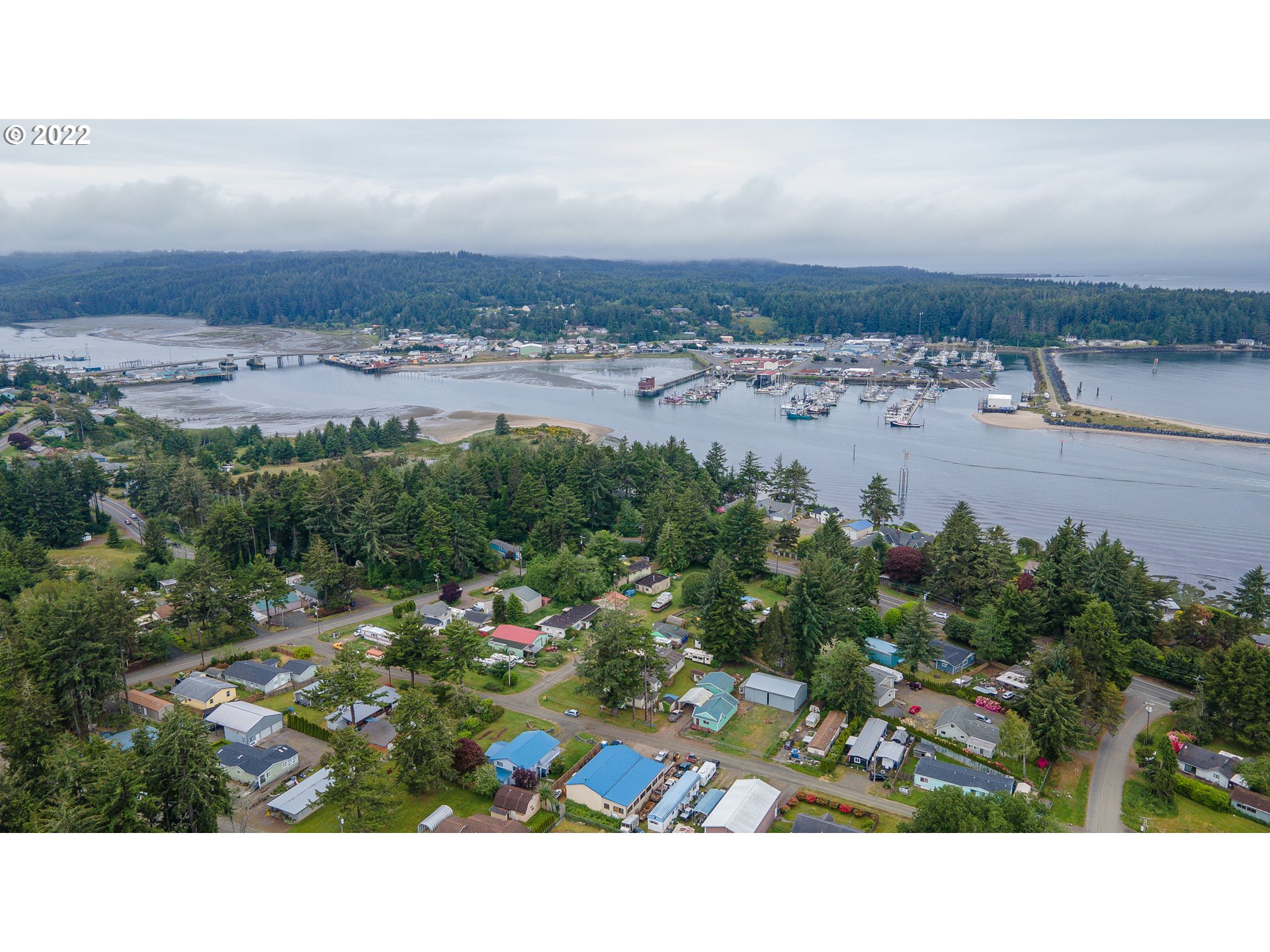 63555 Flower Road Coos Bay, OR 97420 - Photo 4 of 32 Gallery Image 4