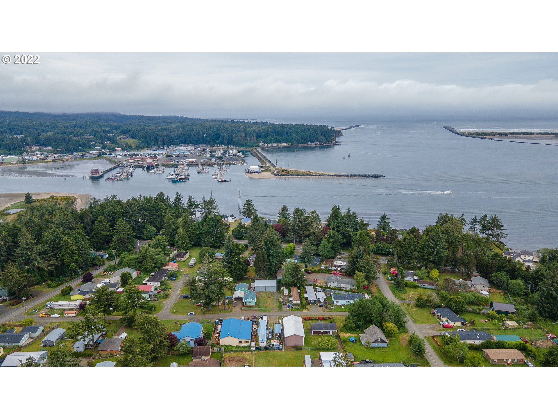 63555 Flower Road Coos Bay, OR 97420 - Photo 5 of 32 Gallery Image 5