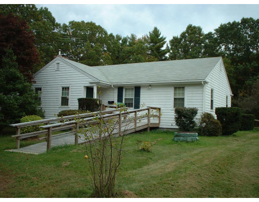 472 New Bedford Road Rochester, MA 02770 - Photo 1 of 1